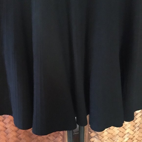 Vivienne Tam Ribbed A-Line Circle Swing Skirt - Picture 7 of 12